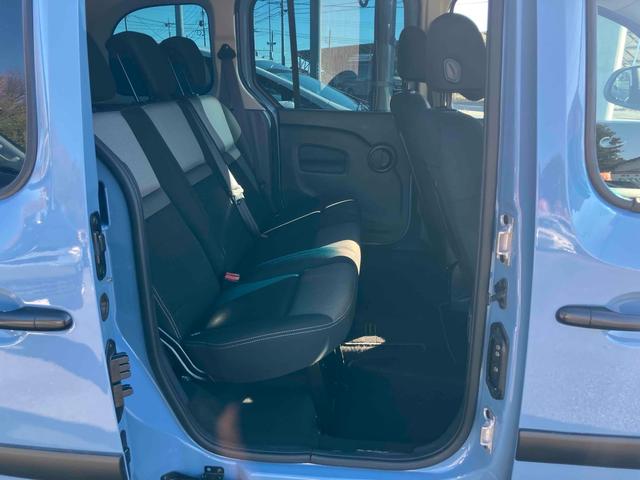 カングー ゼン　ＥＴＣ　バックカメラ　オートクルーズコントロール　両側スライドドア　キーレスエントリー　ＡＴ　ＣＤ　盗難防止システム　ＡＢＳ　エアコン　パワーステアリング　パワーウィンドウ　運転席エアバッグ（52枚目）