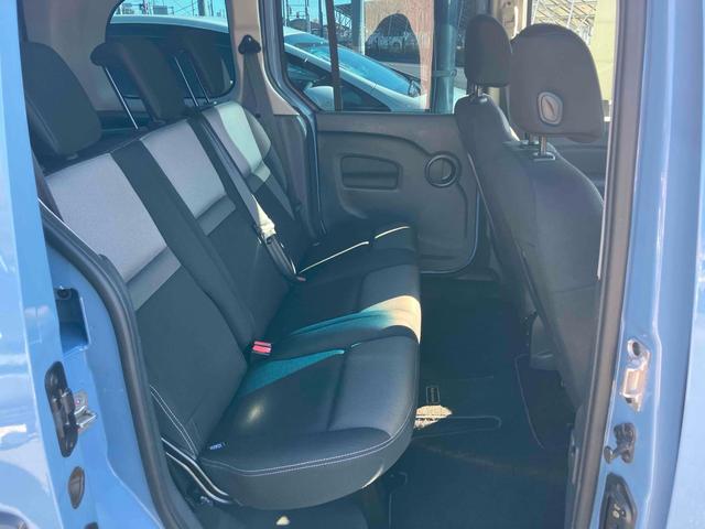 カングー ゼン　ＥＴＣ　バックカメラ　オートクルーズコントロール　両側スライドドア　キーレスエントリー　ＡＴ　ＣＤ　盗難防止システム　ＡＢＳ　エアコン　パワーステアリング　パワーウィンドウ　運転席エアバッグ（56枚目）