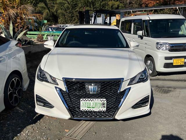 クラウンハイブリッド アスリートＳ　ドライブレコーダー　ＥＴＣ　オートクルーズコントロール　バックカメラ　ナビ　ＴＶ　アルミホイール　オートライト　ＨＩＤ　サンルーフ　ＣＶＴ　シートヒーター　スマートキー　電動格納ミラー（13枚目）