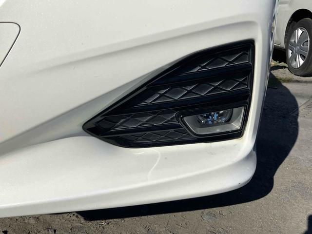 クラウンハイブリッド アスリートＳ　ドライブレコーダー　ＥＴＣ　オートクルーズコントロール　バックカメラ　ナビ　ＴＶ　アルミホイール　オートライト　ＨＩＤ　サンルーフ　ＣＶＴ　シートヒーター　スマートキー　電動格納ミラー（17枚目）