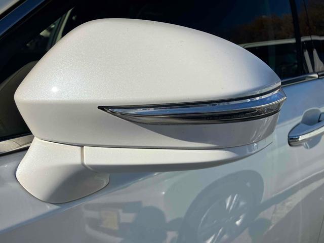 クラウンハイブリッド アスリートＳ　ドライブレコーダー　ＥＴＣ　オートクルーズコントロール　バックカメラ　ナビ　ＴＶ　アルミホイール　オートライト　ＨＩＤ　サンルーフ　ＣＶＴ　シートヒーター　スマートキー　電動格納ミラー（23枚目）