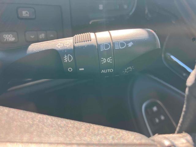 クラウンハイブリッド アスリートＳ　ドライブレコーダー　ＥＴＣ　オートクルーズコントロール　バックカメラ　ナビ　ＴＶ　アルミホイール　オートライト　ＨＩＤ　サンルーフ　ＣＶＴ　シートヒーター　スマートキー　電動格納ミラー（40枚目）