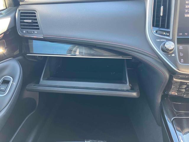 クラウンハイブリッド アスリートＳ　ドライブレコーダー　ＥＴＣ　オートクルーズコントロール　バックカメラ　ナビ　ＴＶ　アルミホイール　オートライト　ＨＩＤ　サンルーフ　ＣＶＴ　シートヒーター　スマートキー　電動格納ミラー（52枚目）