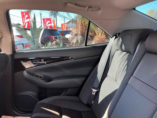 クラウンハイブリッド アスリートＳ　ドライブレコーダー　ＥＴＣ　オートクルーズコントロール　バックカメラ　ナビ　ＴＶ　アルミホイール　オートライト　ＨＩＤ　サンルーフ　ＣＶＴ　シートヒーター　スマートキー　電動格納ミラー（61枚目）