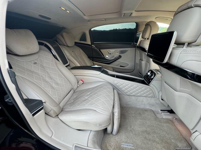 Ｓクラス Ｓ５５０　ファーストクラスパッケージ　リア左右テーブル　４人乗り　後期仕様　右ハンドル　純正リアモニター　ＴＶキッド　キーレス　リア３面スモーク　ドライブレコーダー　ＥＴＣ　ベージュカワシート　ＩＷＣウォッチ　パワートランク　ＨＵＤ（10枚目）