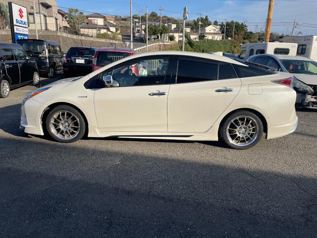 プリウス Aツーリングセレクション 純正ナビ バックカメラ 革シート 後席モニター クルーズコントロール ETC(5枚目)