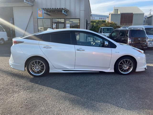 プリウス Aツーリングセレクション 純正ナビ バックカメラ 革シート 後席モニター クルーズコントロール ETC(6枚目)