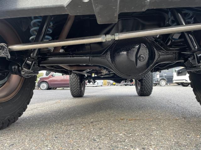 ジムニー ワイルドウインド 社外ナビ バックカメラ 色替え 2.5インチアップ 社外マフラー 社外ステアリング ETC(29枚目)