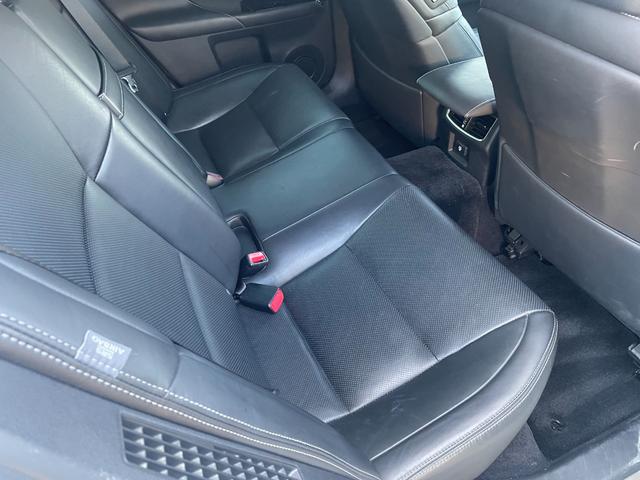 ＧＳ ＧＳ４５０ｈ　バージョンＬ　純正ナビ　バックカメラ　革シート　クルーズコントロール　ステアリングヒーター　ＥＴＣ　プリクラッシュセーフティ（19枚目）