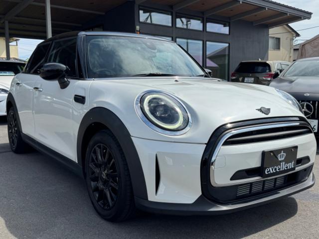 ＭＩＮＩ クーパーＤプレミアムプラスパッケージクラシックトリム　純正ディスプレイ／バックカメラ／ドラレコ／シートヒーター（2枚目）