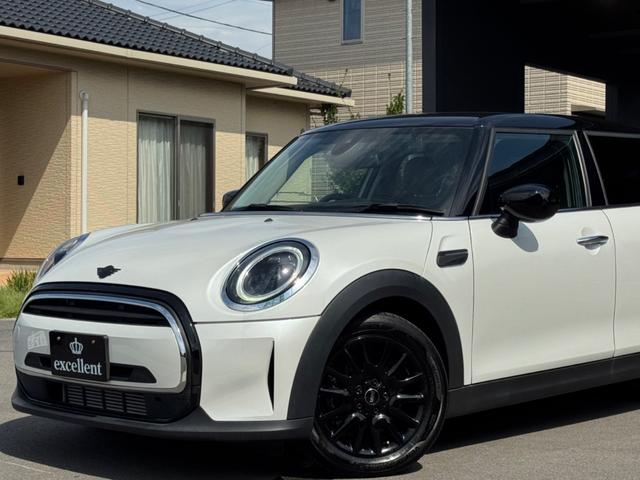 ＭＩＮＩ クーパーＤプレミアムプラスパッケージクラシックトリム　純正ディスプレイ／バックカメラ／ドラレコ／シートヒーター（5枚目）