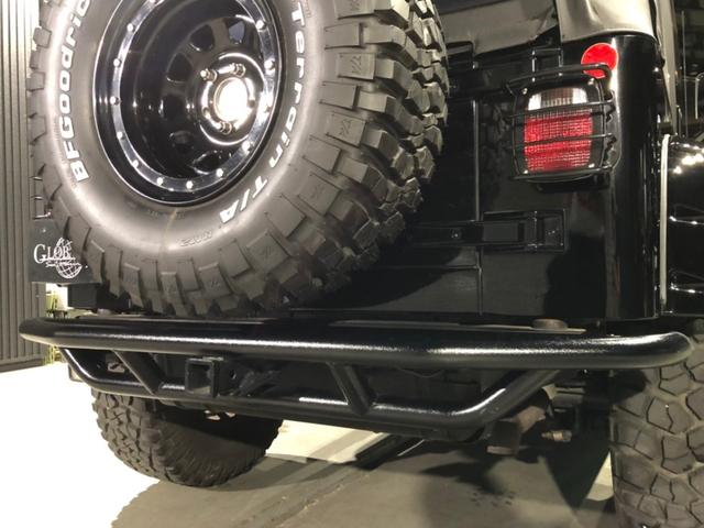 クライスラー ジープ ジープ ラングラー 4wd 正規ディーラー車 実走行証明書付き ブッシュワーカーオーバーフェンダー フロント リア スミッティビルトバンパー 社外スピーカーホロクリア張り替え ガラスコーティング施工車両 中古車検索 くるまのニュース