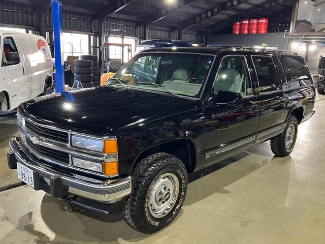 GMCサバーバン 実走行車両 ユーザー様買取車 カーファックス&オートチェックあり GM純正16インチ鉄ホイール タイヤ4本新品 社外2本出しマフラー 令和6年10月全塗装済み 3ナンバー登録車(10枚目)