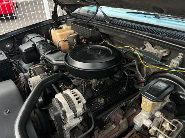 シボレーC-1500 EXキャブ 新車並行車 実走行車両 ロングベッド ローダウン Cノッチ加工 アメリカンレーシングAW トノカバー オートチェック&カーファックスあり(36枚目)