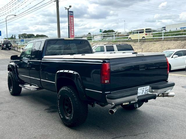シボレーK-1500 K2500ロングベット 454E/gビックブロック ユーザー様買取車 リフトUP 前後ビルシュタインショックアブソーバー 左右出フローマスターマフラー DIAMONDOBACKアルミトノカバー(13枚目)