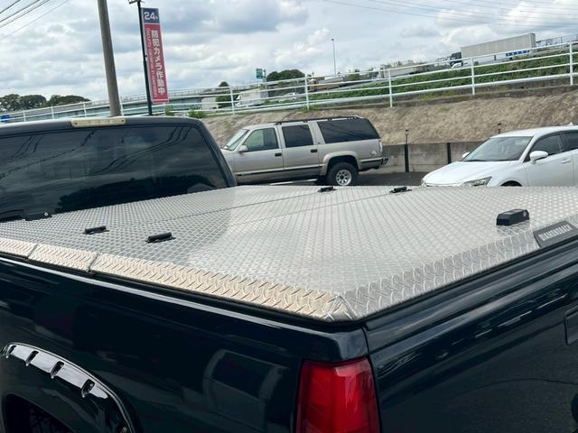 シボレーK-1500 K2500ロングベット 454E/gビックブロック ユーザー様買取車 リフトUP 前後ビルシュタインショックアブソーバー 左右出フローマスターマフラー DIAMONDOBACKアルミトノカバー(20枚目)
