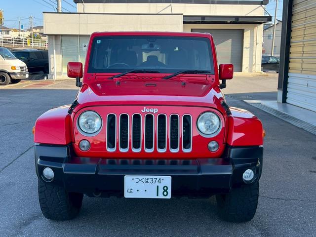 ジープ・ラングラーアンリミテッド サハラ　正規ディーラー車　実走行車両　ユーザー様委託車両　背面タイヤ　カロッツェリアナビ　Ｂカメラ＆サイドカメラ　３ナンバー（2枚目）