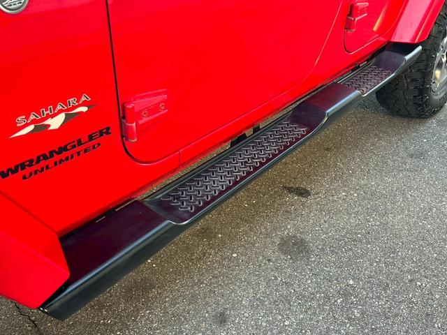 ジープ・ラングラーアンリミテッド サハラ　正規ディーラー車　実走行車両　ユーザー様委託車両　背面タイヤ　カロッツェリアナビ　Ｂカメラ＆サイドカメラ　３ナンバー（17枚目）