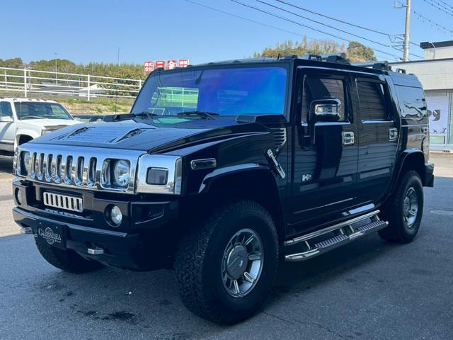 ハマーH2 ラグジュアリーパッケージ 新車並行車 実走行車両 黒革シート 4本出しマフラー 社外サイドステップ 背面ダイヤ サンルーフ(2枚目)