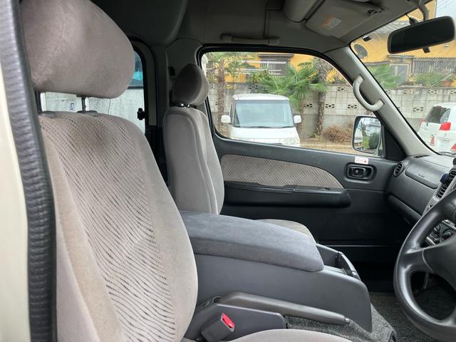 キャラバンコーチ GX キーレス パワーステアリング 衝突安全ボディ エアコン スライドドア パワーウィンドウ 3列シート ABS(12枚目)