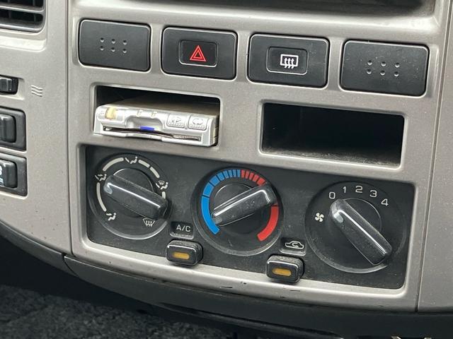 キャラバンコーチ GX キーレス パワーステアリング 衝突安全ボディ エアコン スライドドア パワーウィンドウ 3列シート ABS(23枚目)