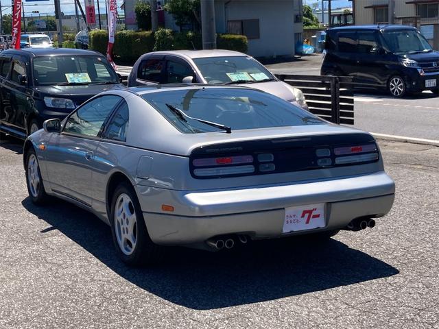 ３００ＺＸ　５速マニュアル　Ｔバールーフ　パワーシート　ＥＴＣ　ＡＢＳ　運転席側エアバッグ　リアワイパー　エアコン　パワーステアリング　パワーウインドウ　純正１６インチアルミ　記録簿有(15枚目)