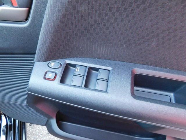 Gジャストセレクション 純正ナビ HID ワンオーナーETC 後カメラ ETC付 スマートKEY 地デジTV ウォークスルー ナビテレビ DVD再可 メモリナビ 3列シート 禁煙車 オートライト キーレスエントリー ABS パワステ 下取り車両高価買取実施中(18枚目)