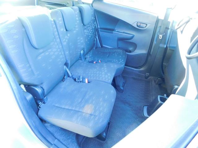 福祉車両 スロープ5人乗り/助手席側リアシート付 ユーザー買取 Wエアバック 電動格納ミラー 横滑り防止装置 KEYレス スローパー車椅子1台 後部座席1席 禁煙車 オーディオ エアコン(30枚目)