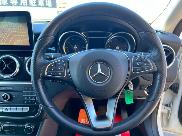 CLA180 AMG スタイル 盗難防止システム シートH 1オーナー 禁煙 Pシート Bluetoothオーディオ LEDライト CD ドライブレコーダー DVD キーレスゴー HID アイドリングストップ スマートキー 記録簿(5枚目)