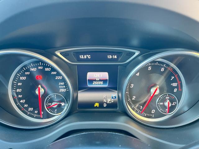 CLA180 AMG スタイル 盗難防止システム シートH 1オーナー 禁煙 Pシート Bluetoothオーディオ LEDライト CD ドライブレコーダー DVD キーレスゴー HID アイドリングストップ スマートキー 記録簿(35枚目)