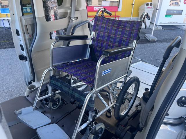 Ｎ－ＢＯＸ＋ Ｇ　車いす仕様車　スマートキー　スロープ　キーレスエントリー　禁煙車　パワーウィンドウ　ＡＡＣ　パワーステアリング　エアーバッグ　助手席エアバッグ　横滑り防止システム　ＡＢＳ付き　　ナビ　バックカメラ　ＴＶ（7枚目）