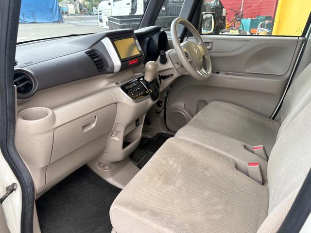 Ｎ－ＢＯＸ＋ Ｇ　車いす仕様車　スマートキー　スロープ　キーレスエントリー　禁煙車　パワーウィンドウ　ＡＡＣ　パワーステアリング　エアーバッグ　助手席エアバッグ　横滑り防止システム　ＡＢＳ付き　　ナビ　バックカメラ　ＴＶ（11枚目）