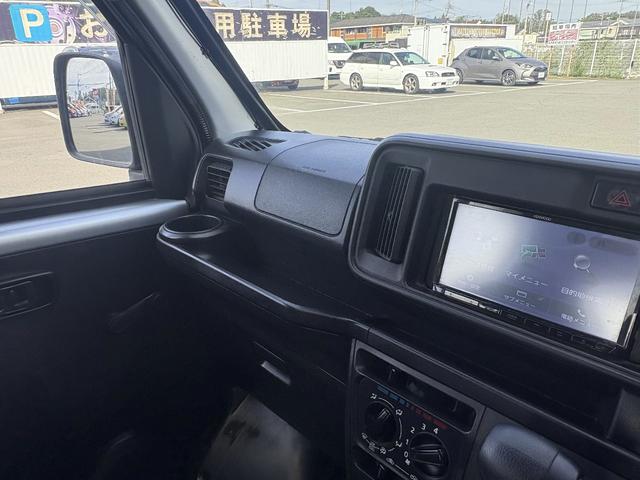 ハイゼットカーゴ スペシャル 禁煙 ABS付き エアバック パワステ エアコン付 Bカメラ ナビ TV ETC 両側スライドドアアイドリングストップ(28枚目)