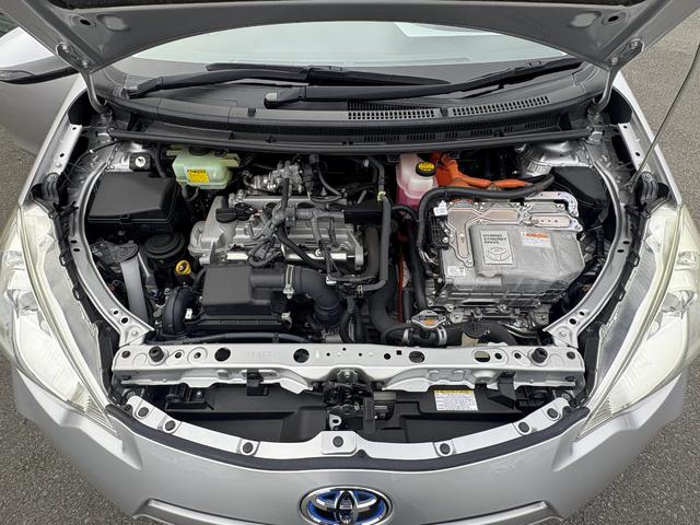 アクア Ｓ　禁煙　キーレスエントリ　安全ボディ　オートライト　ワンオーナー車　オートエアコン　デュアルエアバック　ＥＳＣ　パワーウィンドウ　ＳＲＳ　パワーステアリング　ＡＢＳ　アイストップ（27枚目）