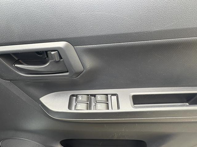 プレオプラス F デュアルエアバック エコアイドル パワーウィンドゥ 運転席エアバッグ VDC パワーステアリング ABS エアコン 衝突安全ボディ 禁煙車 盗難防止システム ワンオーナ(5枚目)