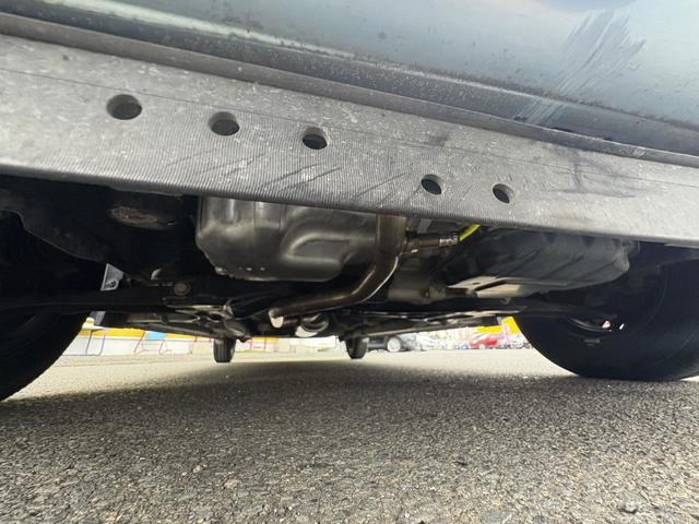 プレオプラス F デュアルエアバック エコアイドル パワーウィンドゥ 運転席エアバッグ VDC パワーステアリング ABS エアコン 衝突安全ボディ 禁煙車 盗難防止システム ワンオーナ(10枚目)