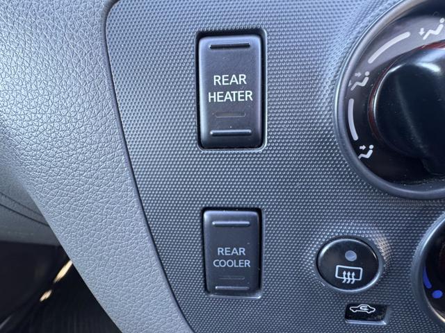 ＮＶ３５０キャラバンバン 　チェアキャブハイルーフ　福祉車両　車椅子２基　電動パワーリフト　１０人乗り　禁煙車　ナビ　バックカメラ　全方位カメラ　　衝突軽減ブレーキ　オートサイドステップ　１オーナー（13枚目）