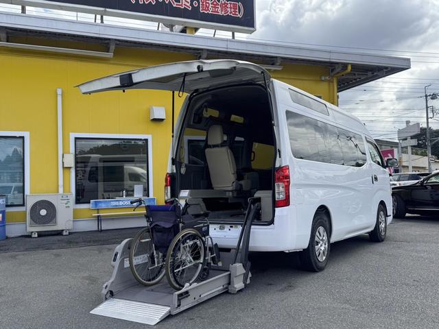 ＮＶ３５０キャラバンバン 　チェアキャブハイルーフ　福祉車両　車椅子２基　電動パワーリフト　１０人乗り　禁煙車　ナビ　バックカメラ　全方位カメラ　　衝突軽減ブレーキ　オートサイドステップ　１オーナー（24枚目）