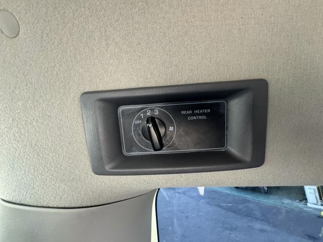 ＮＶ３５０キャラバンバン 　チェアキャブハイルーフ　福祉車両　車椅子２基　電動パワーリフト　１０人乗り　禁煙車　ナビ　バックカメラ　全方位カメラ　　衝突軽減ブレーキ　オートサイドステップ　１オーナー（33枚目）