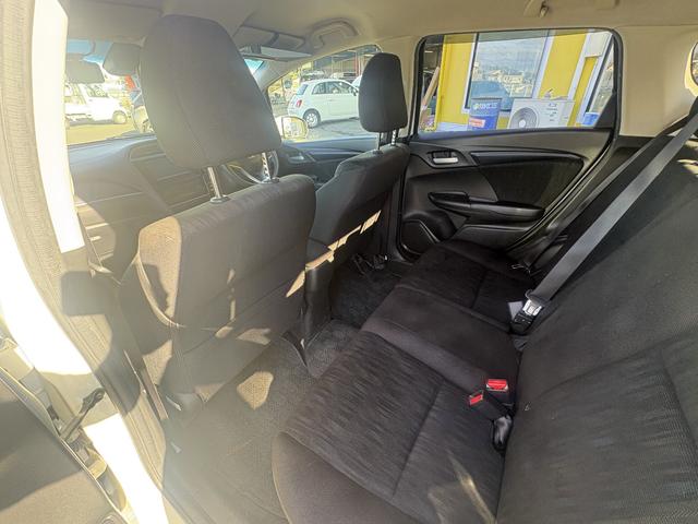 シャトル ハイブリッド　ホンダセンシング　ＬＤＡ　１オーナー　スマートキープッシュスタート　禁煙車　デュアルエアバッグ　横滑り防止　パワステ　盗難防止　パワーウインドウ　衝突安全ボディ　キーレス　ＡＢＳ　エコモード　オートクルーズ（24枚目）