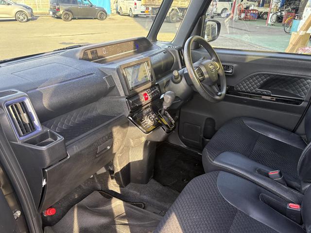 タント カスタムＸスタイルセレクション　ブレーキサポート　禁煙　パーキングセンサー　レーンキープ　ＡＵＴＯライト　Ｉストップ　１オーナー　シートヒータ　ＬＥＤライト　スマートキー　横滑り防止　サイドエアバック　マニュアルエアコン　エアバック（22枚目）