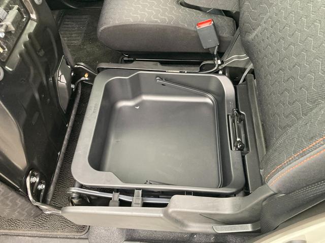 スペーシア ギア　ＨＹＢＲＩＤ　ＸＺ　ナビ・カメラ　２０２６初売り！　オートライト　Ｂｌｕｅｔｏｏｔｈ　スライドドア　純正ナビ　プッシュスタート　シートヒーター　オートエアコン　禁煙車　スズキセーフティーサポート　衝突被害軽減システム　アイドリングストップ（41枚目）