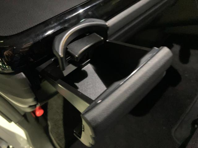 スペーシアカスタム カスタム HYBRID XSターボ ナビ 2026初売り バックカメラ オートライト Bluetooth スライドドア 純正ナビ プッシュスタート シートヒーター オートエアコン 禁煙車 スズキセーフティーサポート 衝突被害軽減システム アイドリングストップ(32枚目)