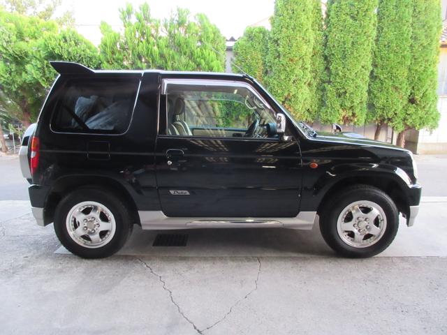 パジェロミニ デューク 5F 4WD 同色オールペイント インタークーラーターボ タイミングベルト交換済 禁煙車 前後ドライブレコーダー アルミホイール スタッドレスタイヤセット有 フォグランプ ドアバイザー(5枚目)