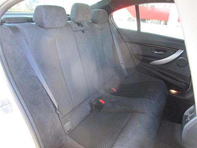 ３シリーズ ３２０ｉ　Ｍスポーツ　純正ナビ　Ｂカメラ　ミラー内蔵ＥＴＣ　パドルシフト　クルコン　Ｆ席パワーシート　プッシュスタート　スマートキー　ＬＥＤヘッドライト（24枚目）