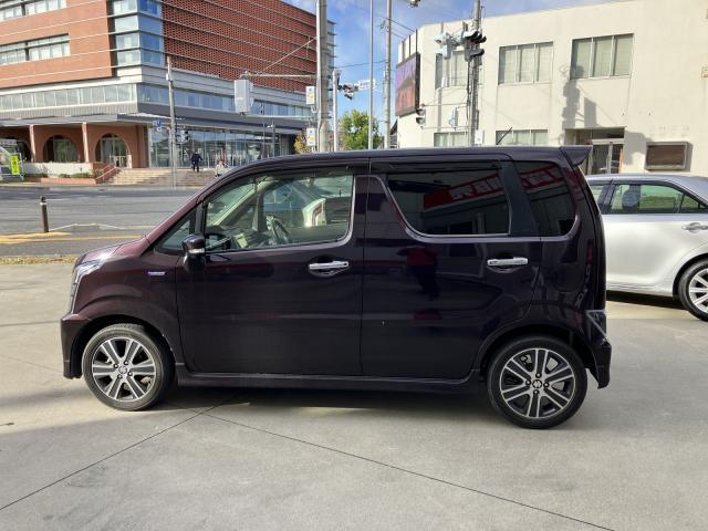 ワゴンＲスティングレー ハイブリッドＴ（17枚目）