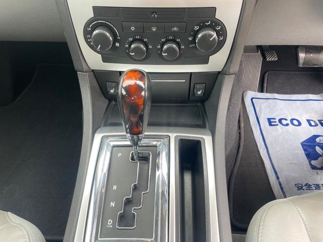 3.5 HDDナビ 18インチアルミホイール シートヒーター パワーシート 革シート オートクルーズ キーレス HID ナビ DVD CD(11枚目)