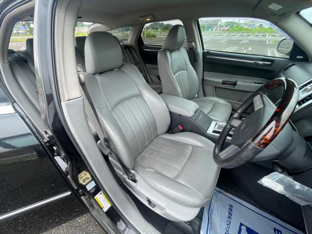 3.5 HDDナビ 18インチアルミホイール シートヒーター パワーシート 革シート オートクルーズ キーレス HID ナビ DVD CD(13枚目)