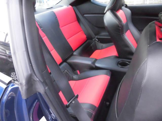 ８６ ＧＴ　ＥＴＣ　ナビ　ＴＶ　ＡＴ　ＨＩＤ　スマートキー　アルミホイール　盗難防止システム　衝突安全ボディ　ＡＢＳ　ＥＳＣ　ＣＤ　ＤＶＤ再生　Ｂｌｕｅｔｏｏｔｈ　エアコン　パワーステアリング　パワーウィンドウ（3枚目）
