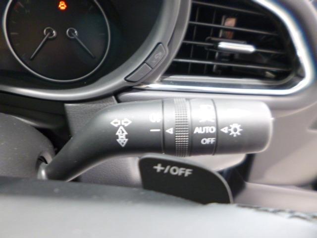 ＣＸ－３０ ２．０　２０Ｓ　ツーリング　４ＷＤ　２０Ｓ　ＴＲＧ　デモＵＰ　黒革　ナビ　ＥＴＣ　ＴＶ　Ｂｌｕｅｔｏｏｔｈ　衝突軽減ブレーキ　クリアランスソナー　フルセグＴＶ　レーダークルーズ　パワーシート　オートライト　オートマチックハイビーム（12枚目）